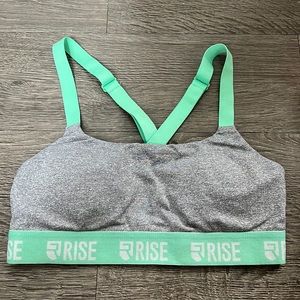 RISE sports bra